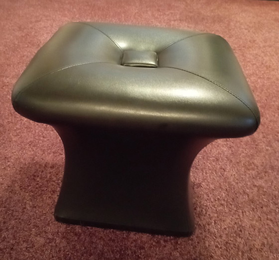 Image 1 of Retro Design Pouf