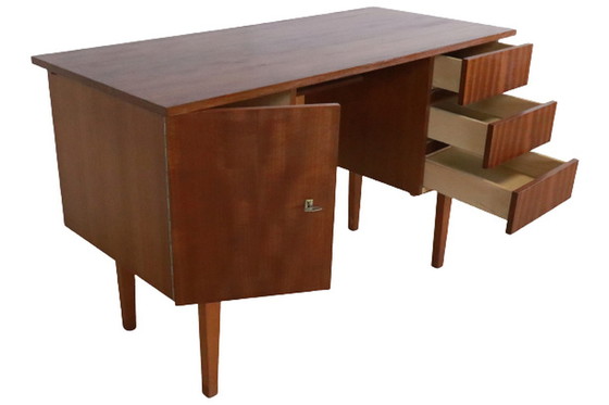 Image 1 of Bureau "Beeskow