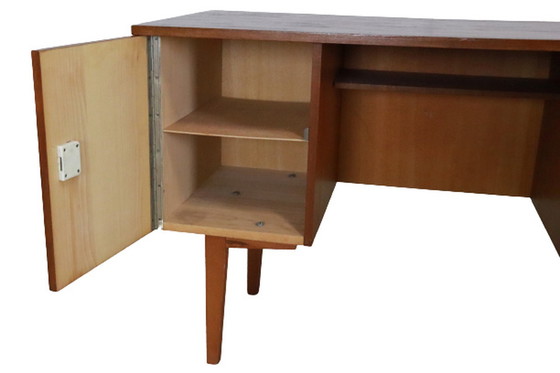 Image 1 of Bureau "Beeskow