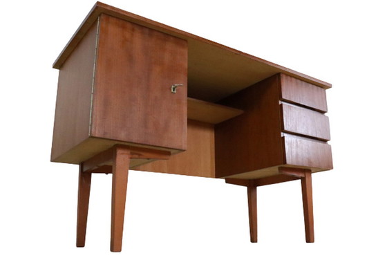 Image 1 of Bureau "Beeskow