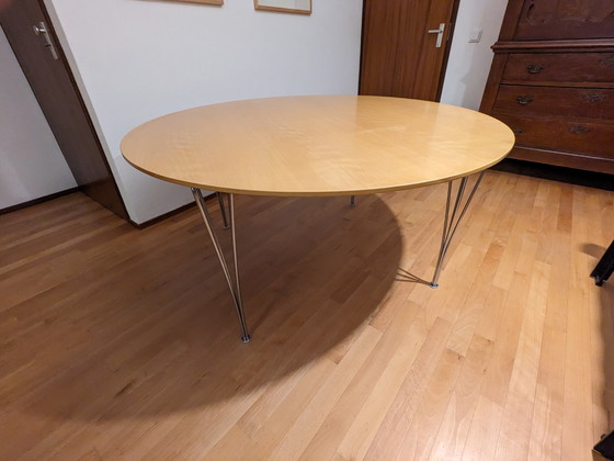 Image 1 of Fritz Hansen Piet Hein & Bruno Mathsson Table de salle à manger supercirculaire