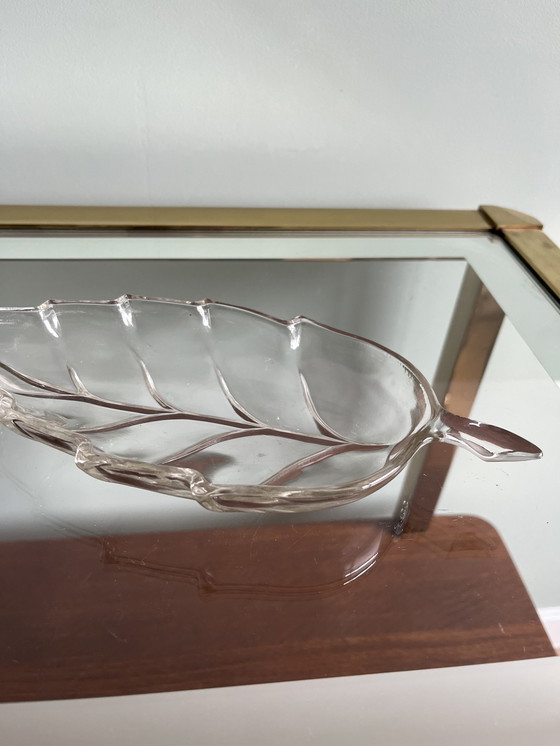 Image 1 of Serving bowl in the shape of a leaf