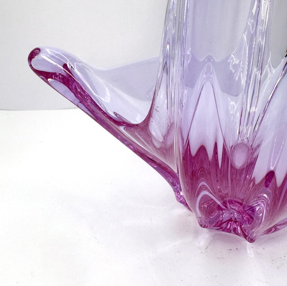 Image 1 of XXL Bowl Alexandrite Glass Mid - Century Pink 50s