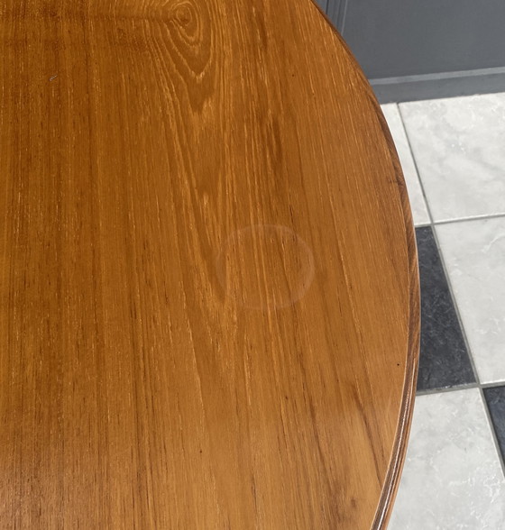 Image 1 of Table basse ronde en bois 1960