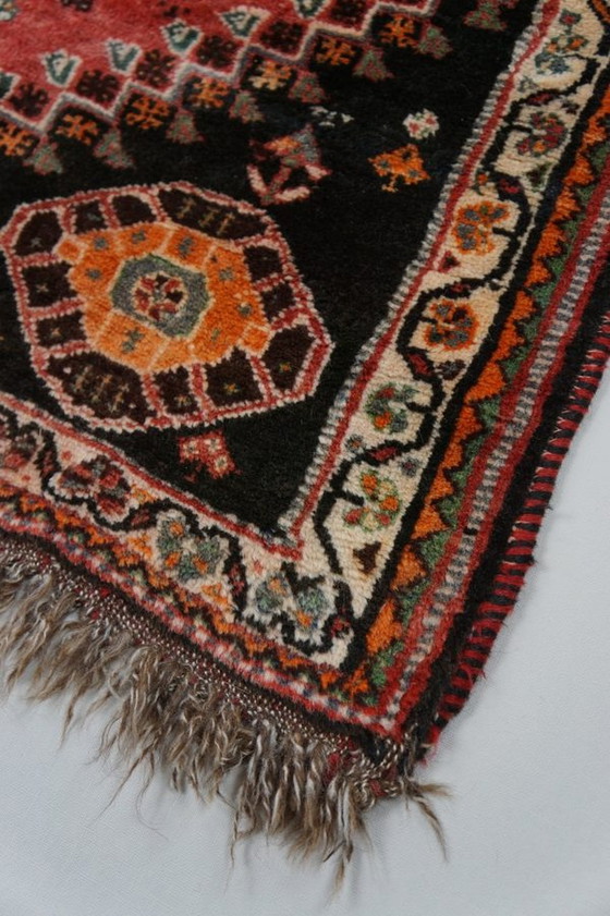 Image 1 of Hand knotted Shiraz carpet/ rug, 155 x 110 cm