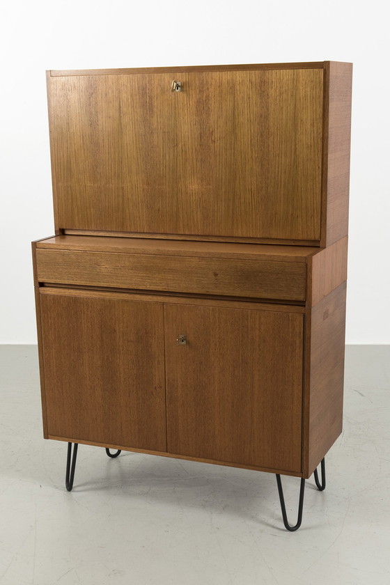 Image 1 of Multipurpose cabinet with lighting 69409