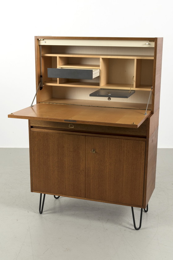 Image 1 of Multipurpose cabinet with lighting 69409