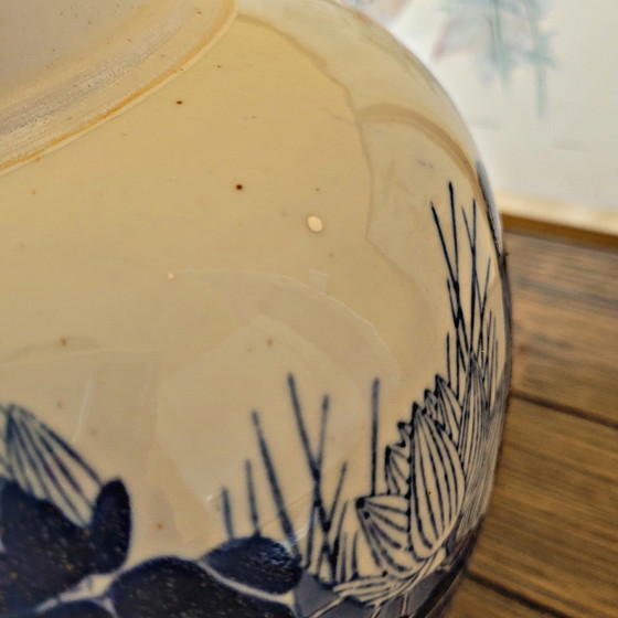 Image 1 of Chinese ceramic ginger pot / vase with white and blue decoration of birds and plants