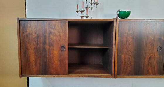 Image 1 of Credenza a parete