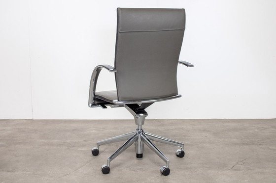 Image 1 of Ahrend 350 office chair gray leather