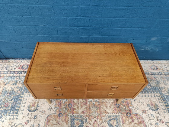 Image 1 of Commode vintage