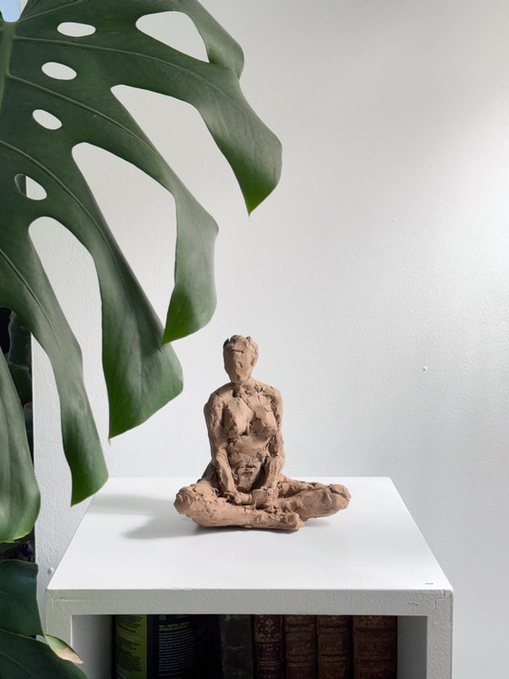 Image 1 of Yolande Ide - statue en terre cuite d'une femme nue