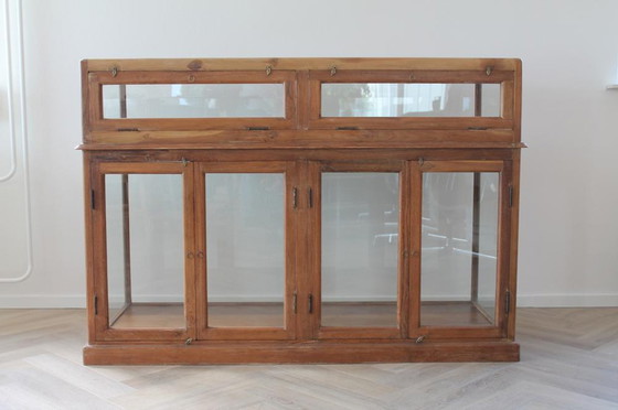 Image 1 of Glass display cabinet