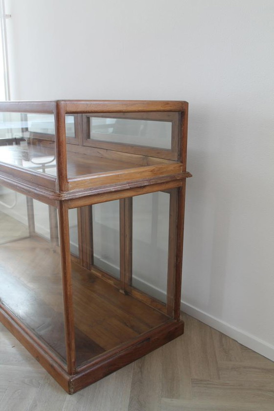 Image 1 of Glass display cabinet