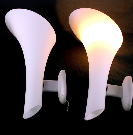 Image 1 of Pair of white Murano wall lights by Carlo Nason for "Murano Due", Italy