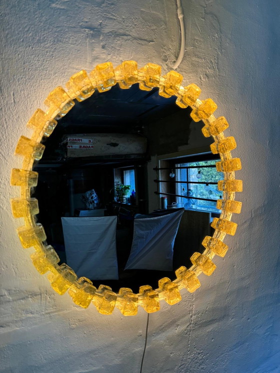 Image 1 of Specchio vintage in lucite con retroilluminazione Hillebrand, anni '70 circa
