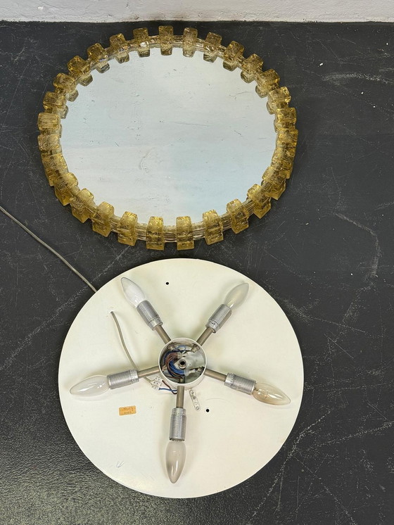 Image 1 of Specchio vintage in lucite con retroilluminazione Hillebrand, anni '70 circa