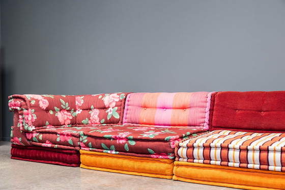 Image 1 of Mah Jong Sofa