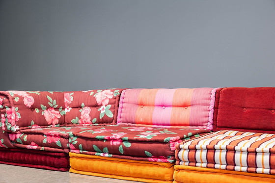 Image 1 of Mah Jong Sofa