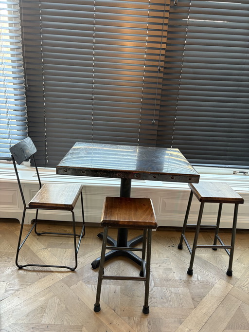 Wrought Iron Breakfast Table with 3 Seats