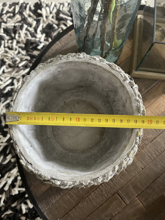 Image 1 of Richmond Pot / Flower Pot / Candle Gold Grey