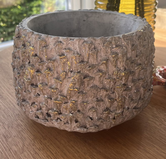 Image 1 of Richmond Pot / Flower Pot / Candle Gold Grey