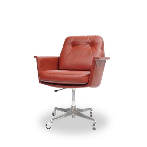 Cor Sedia armchair leather height adjustable on castors