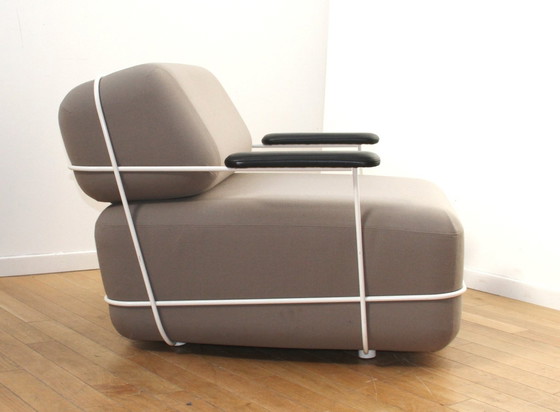 Image 1 of Pebble design armchair, Bla Station