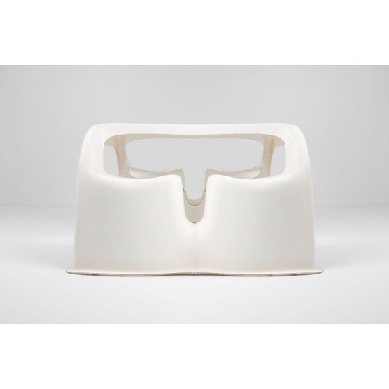 Image 1 of Vintage "Auberge" seating group in white fiberglass by Gunter Beltzig, 1971