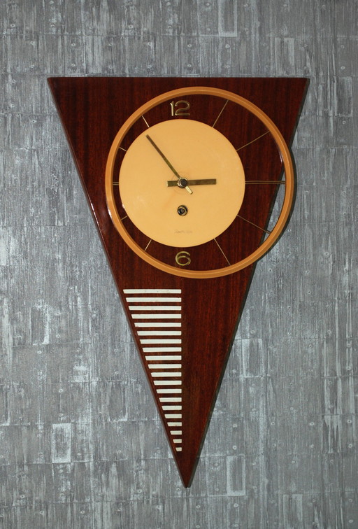 Space Age Design Clock From Yantar