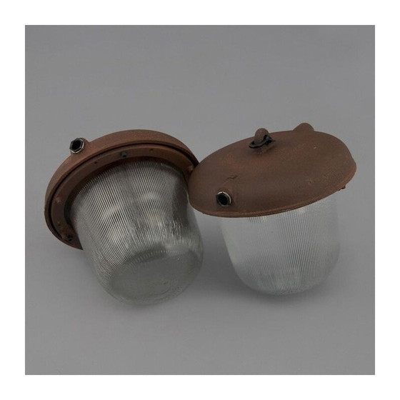 Image 1 of Lampada a sospensione industriale vintage in acciaio ossidato proveniente dal blocco orientale