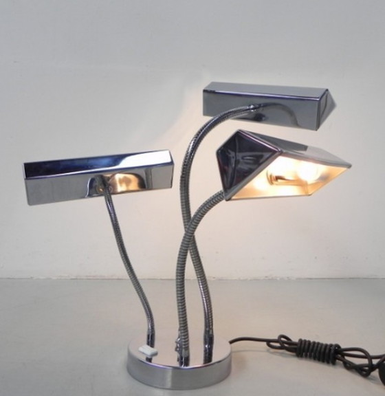 Image 1 of Lampada da scrivania vintage con 3 paralumi cromati
