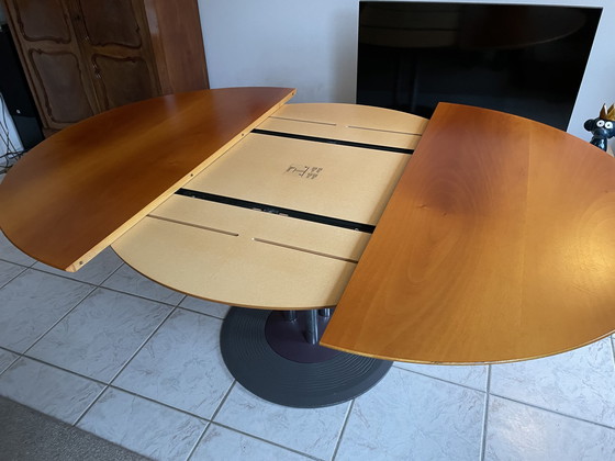 Image 1 of Table Leolux