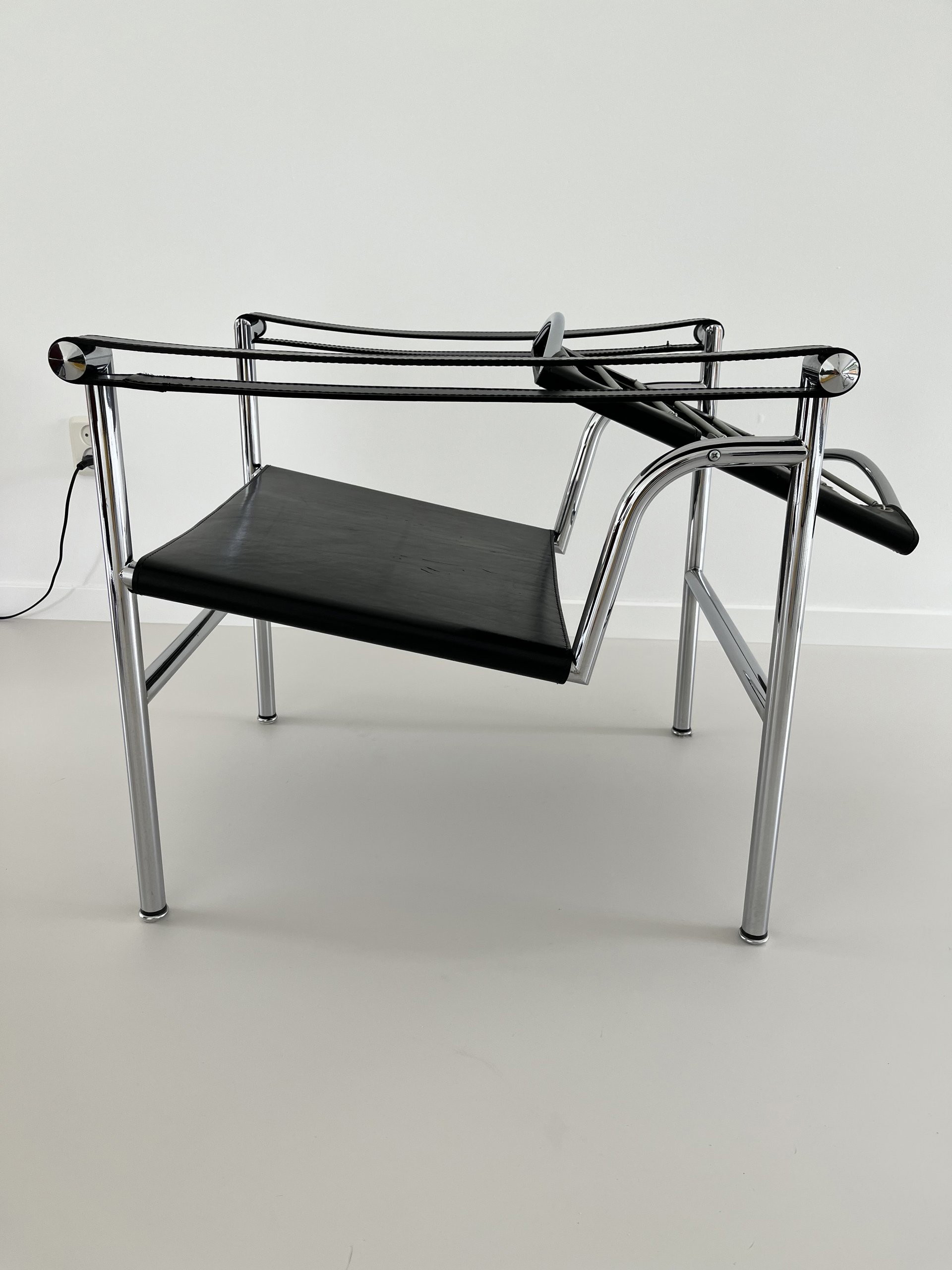 Cassina & Louis Vuitton LC4 (Limited Edition), Tweedehands design