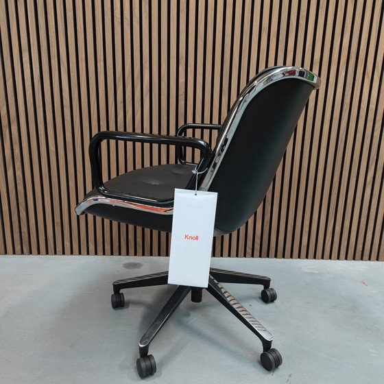 Image 1 of Knoll Pollock Executive desk chair