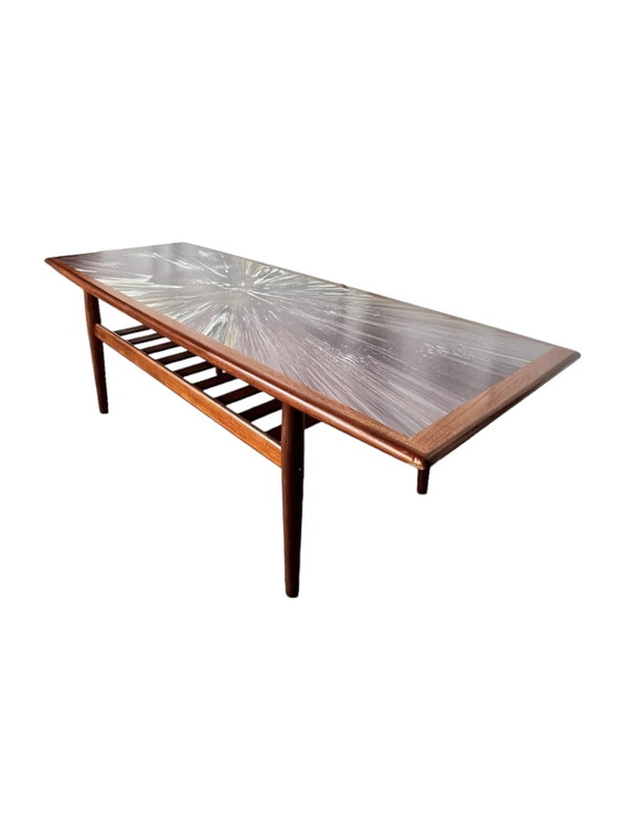 Image 1 of Coffee table