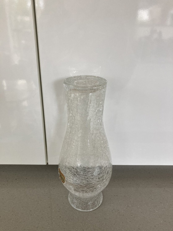 Image 1 of Craquetee vase