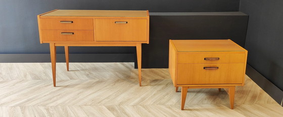 Image 1 of 2 armoires anciennes