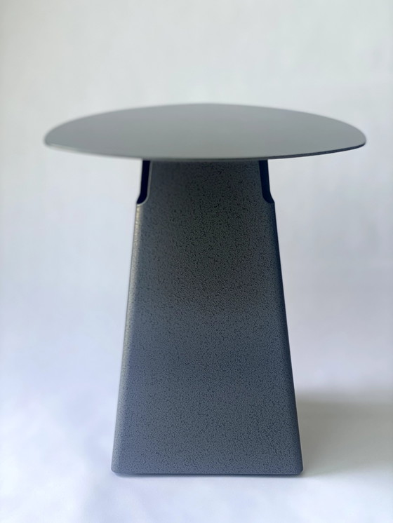 Image 1 of Pode Roderick Vos side table metal