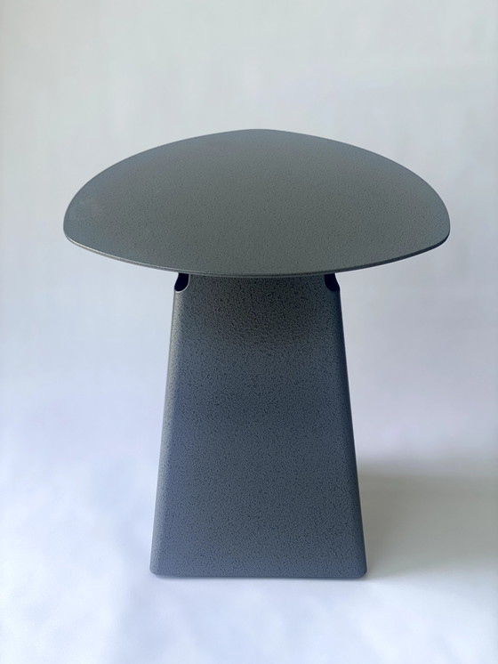 Image 1 of Pode Roderick Vos side table metal