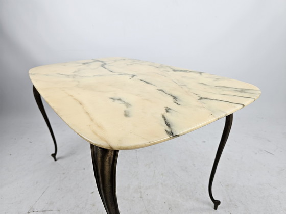 Image 1 of Table basse en marbre italien avec base en laiton