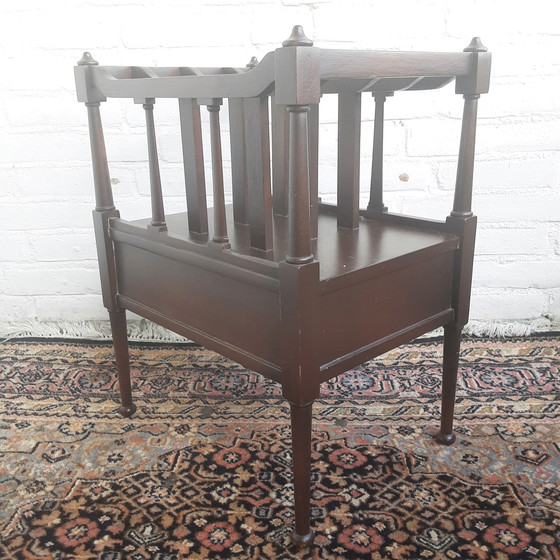 Image 1 of Mobiletto porta dischi in legno d'epoca