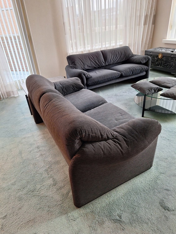 Image 1 of 2x Cassina Maralunga 675 sofas