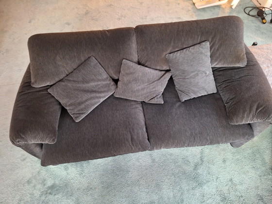 Image 1 of 2x Cassina Maralunga 675 sofas