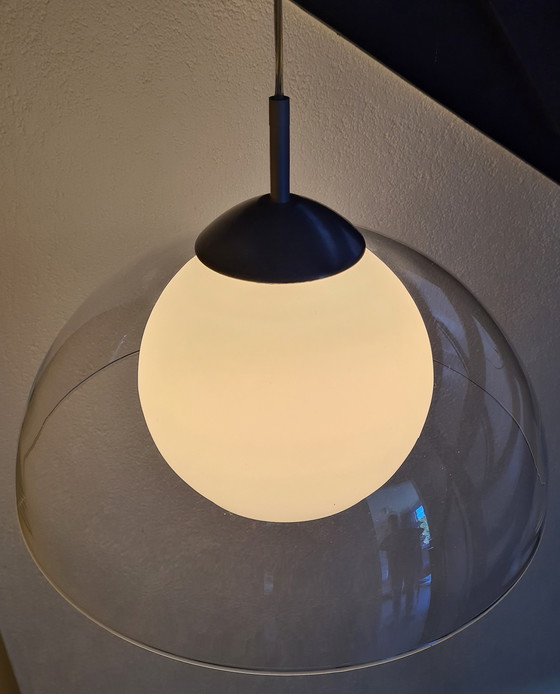 Image 1 of Lampe suspendue en verre massif