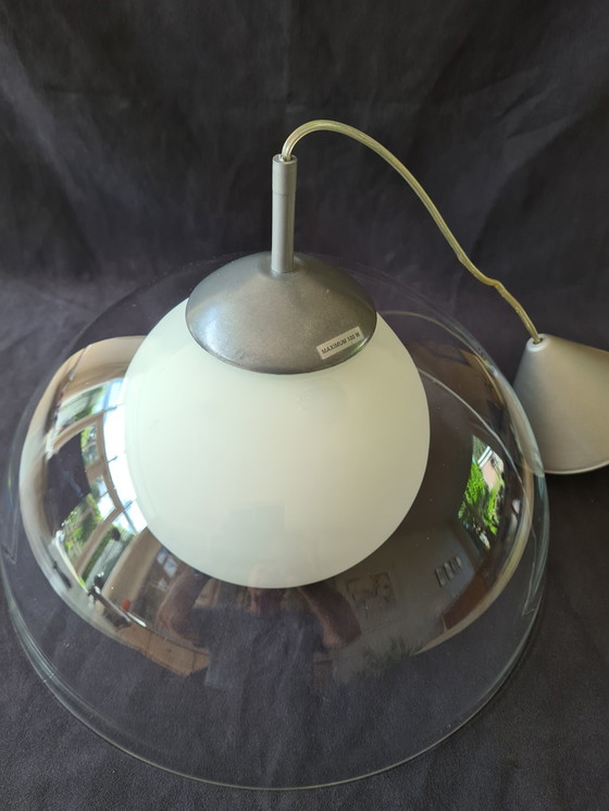 Image 1 of Lampe suspendue en verre massif