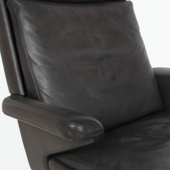 Image 1 of COR Swing armchair