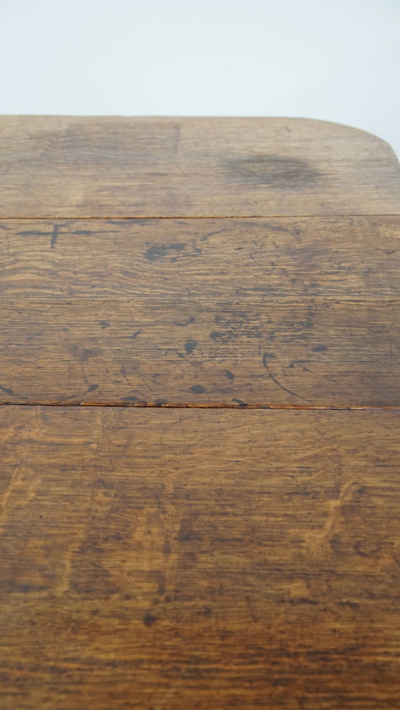 Image 1 of Oak Hangoor Dining Table