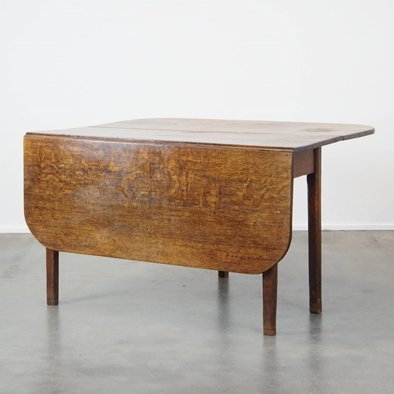 Image 1 of Oak Hangoor Dining Table