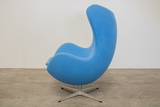 Image 1 of Fritz Hansen Egg Chair blue